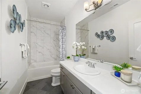 4728 165th Place NE Redmond WA 98052