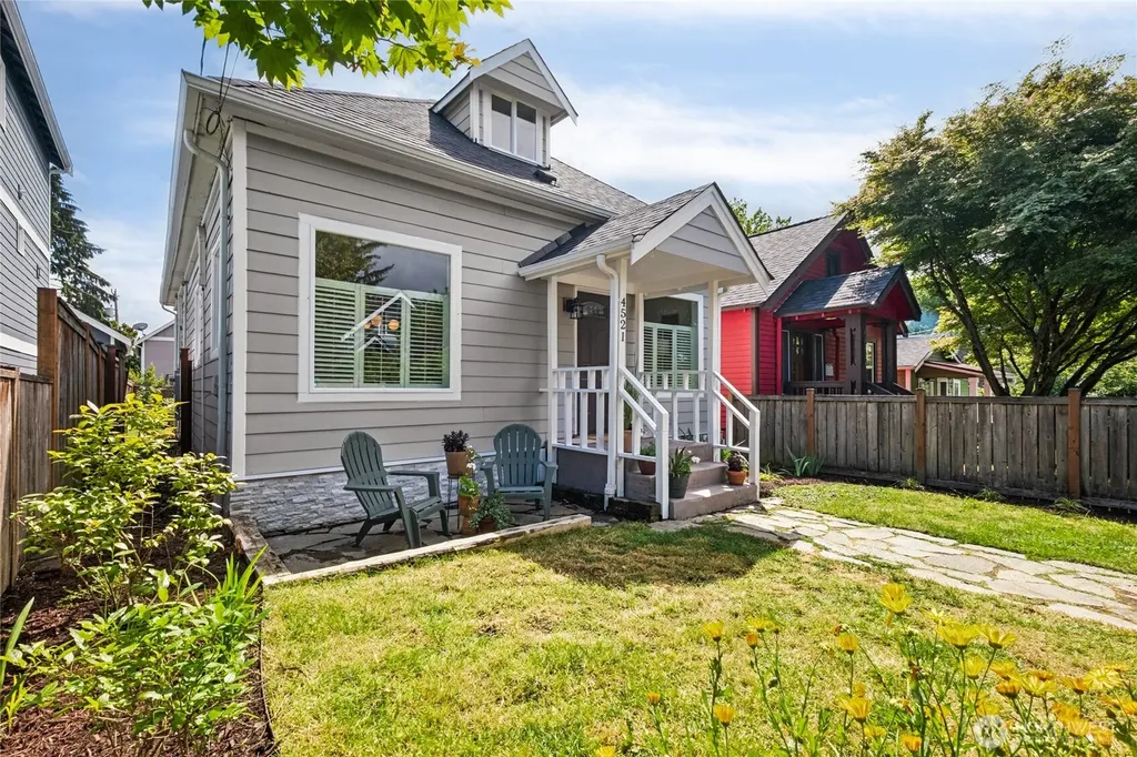 4521 S Findlay Street Seattle WA 98118