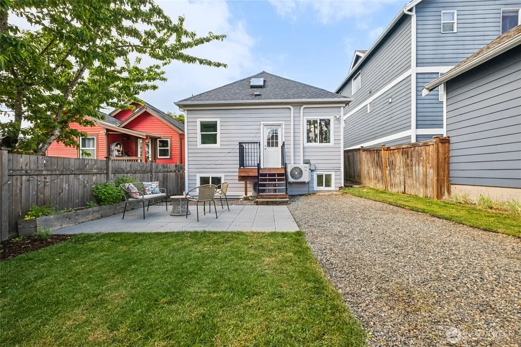 4521 S Findlay Street Seattle WA 98118