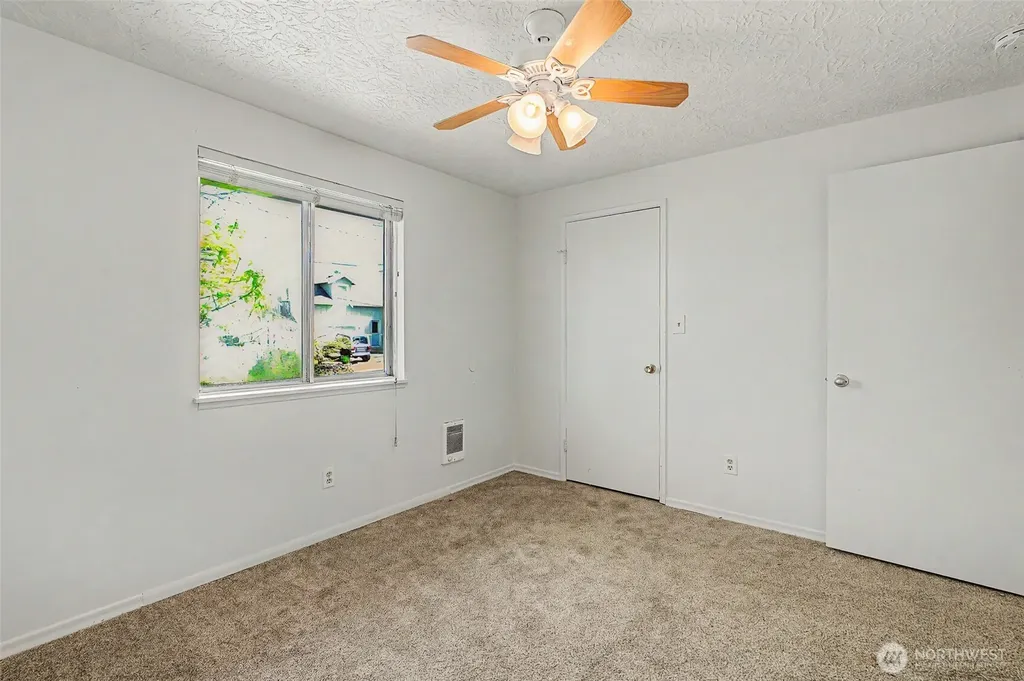911 W 29th Street Vancouver WA 98660