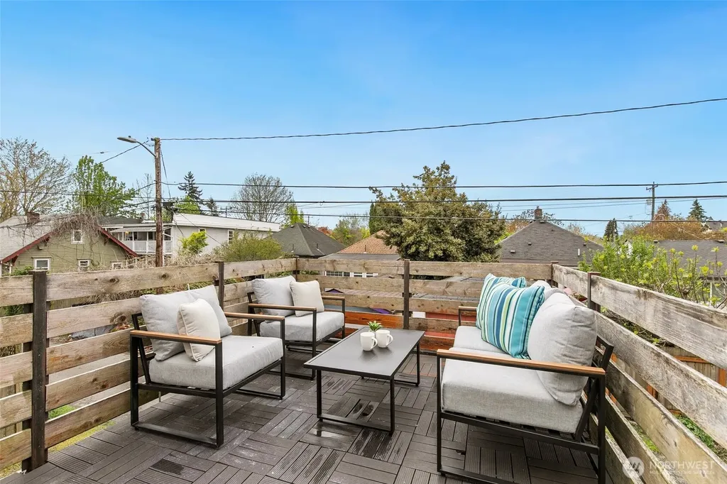 6515 Ellis Avenue S Seattle WA 98108