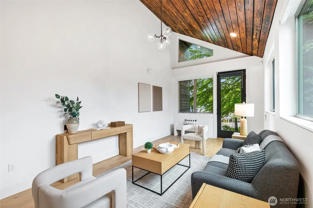 6515 Ellis Avenue S Seattle WA 98108