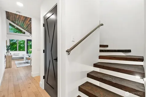 6515 Ellis Avenue S Seattle WA 98108
