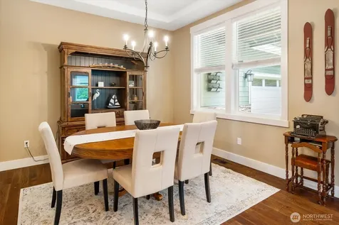 17722 E Lake Desire Drive SE Renton WA 98058