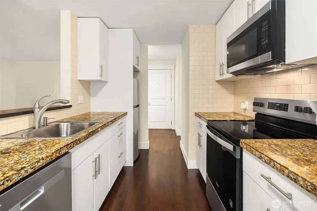 23015 Edmonds Way Edmonds WA 98020