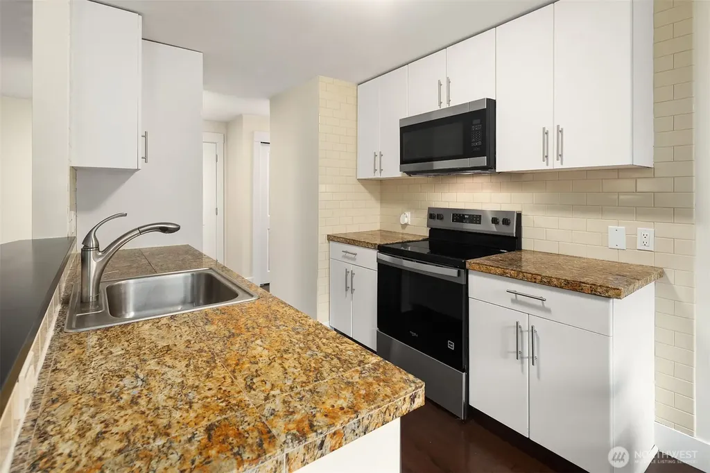 23015 Edmonds Way Edmonds WA 98020