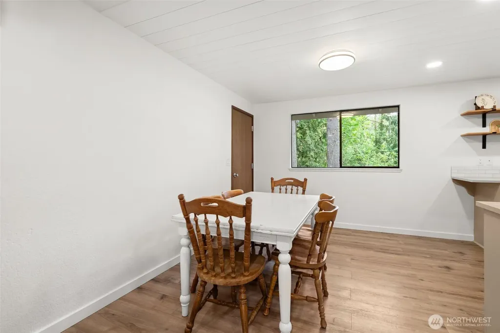 708 NE Eaton Court Castle Rock WA 98611