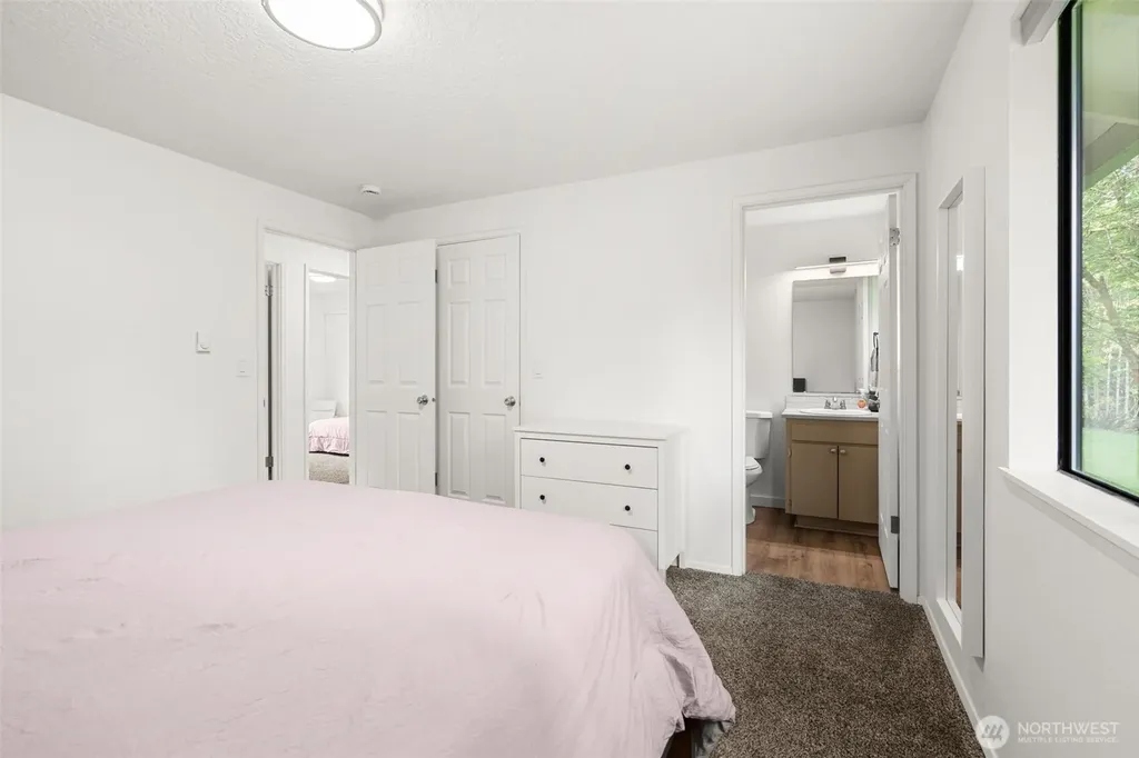 708 NE Eaton Court Castle Rock WA 98611