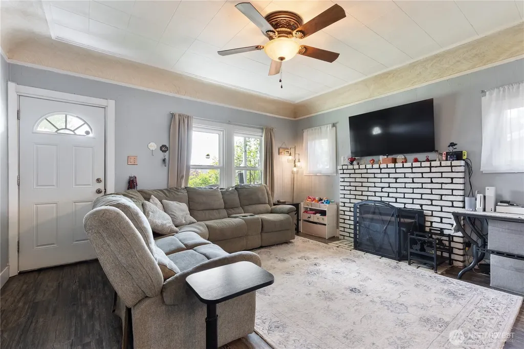 210 Rosewood Street Woodland WA 98674
