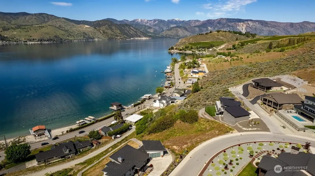 209 Apple Avenue Chelan WA 98816