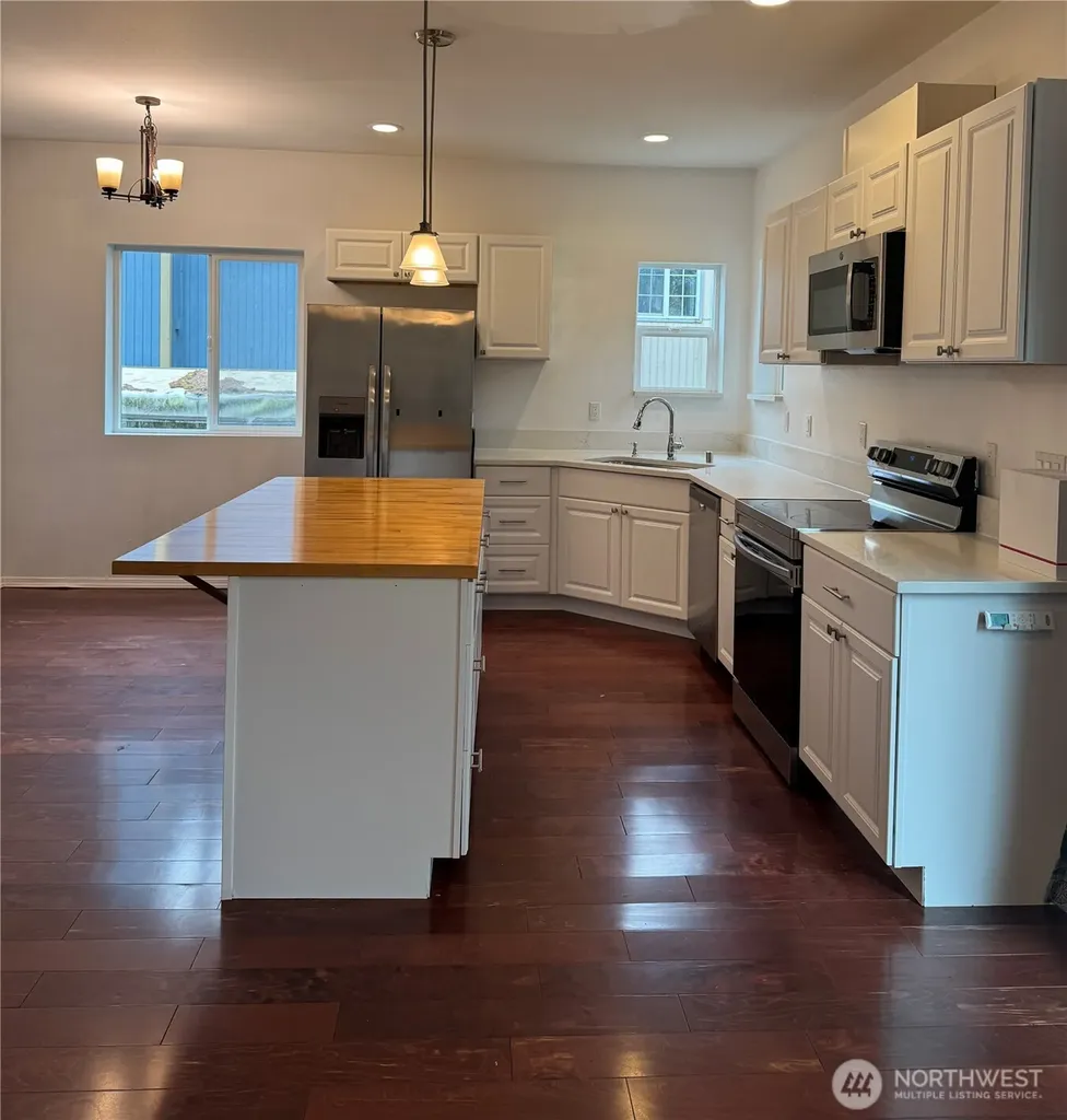 1834 S 92nd Street Tacoma WA 98444