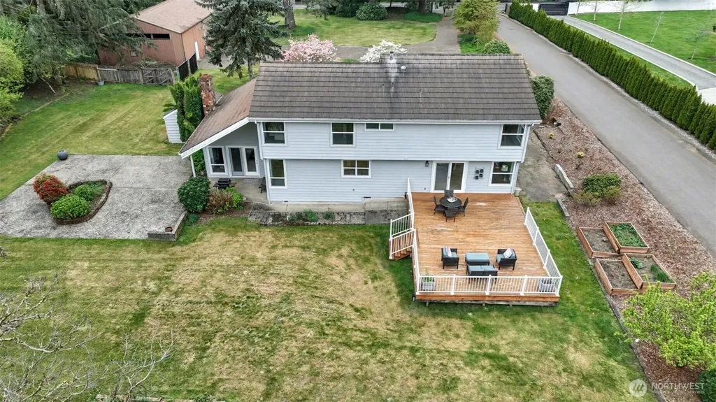19832 156th Avenue NE Woodinville WA 98072