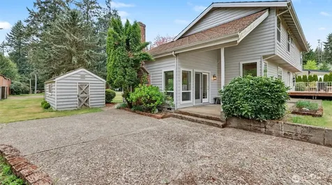 19832 156th Avenue NE Woodinville WA 98072