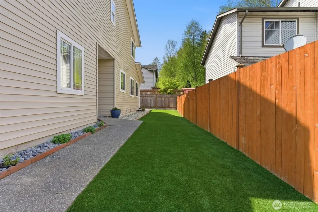 13004 58th Avenue NE Marysville WA 98271