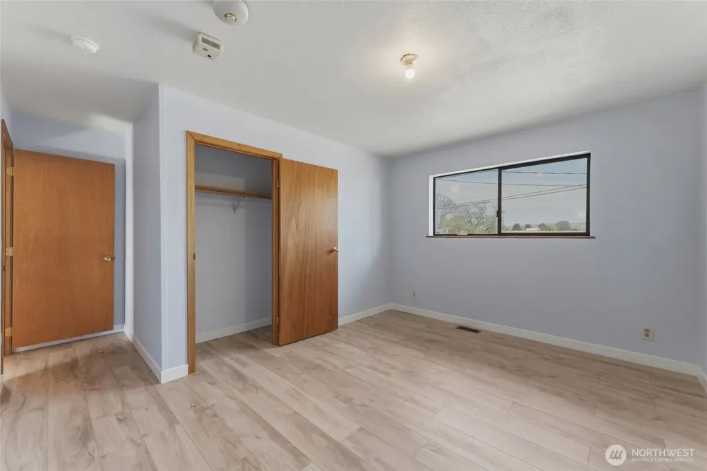 1934 S College Avenue College Place WA 99324