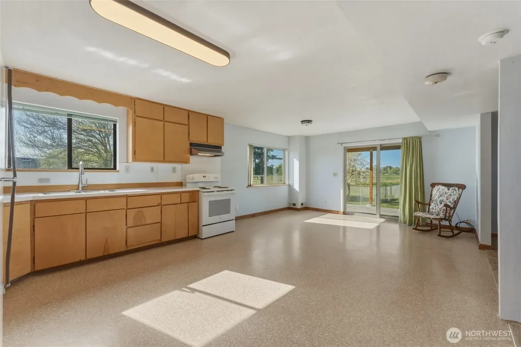 1934 S College Avenue College Place WA 99324