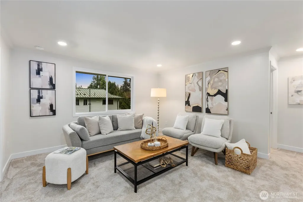 15212 Cascadian Way Lynnwood WA 98087