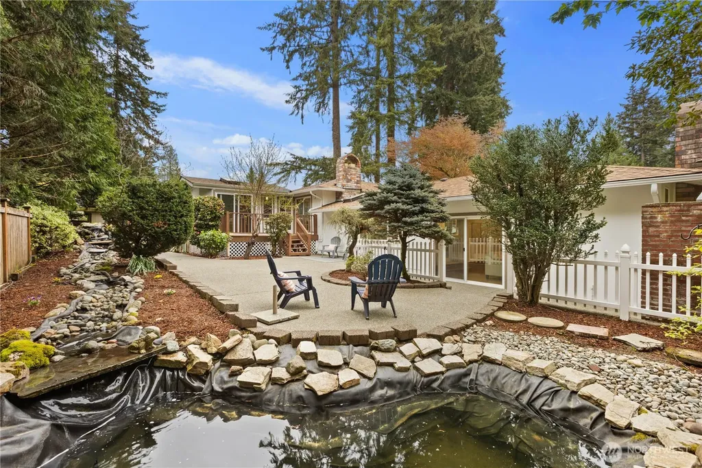 15212 Cascadian Way Lynnwood WA 98087