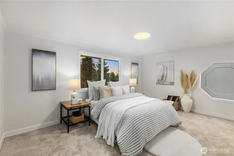 15212 Cascadian Way Lynnwood WA 98087