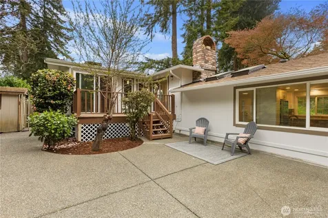 15212 Cascadian Way Lynnwood WA 98087