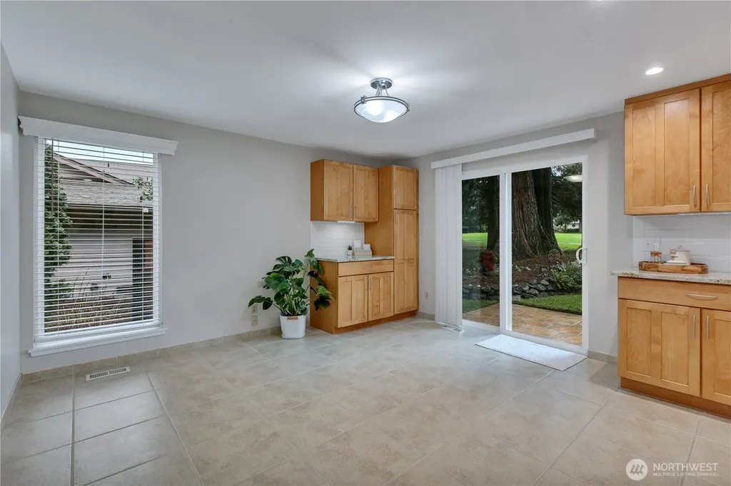 31643 37th Avenue SW Federal Way WA 98023