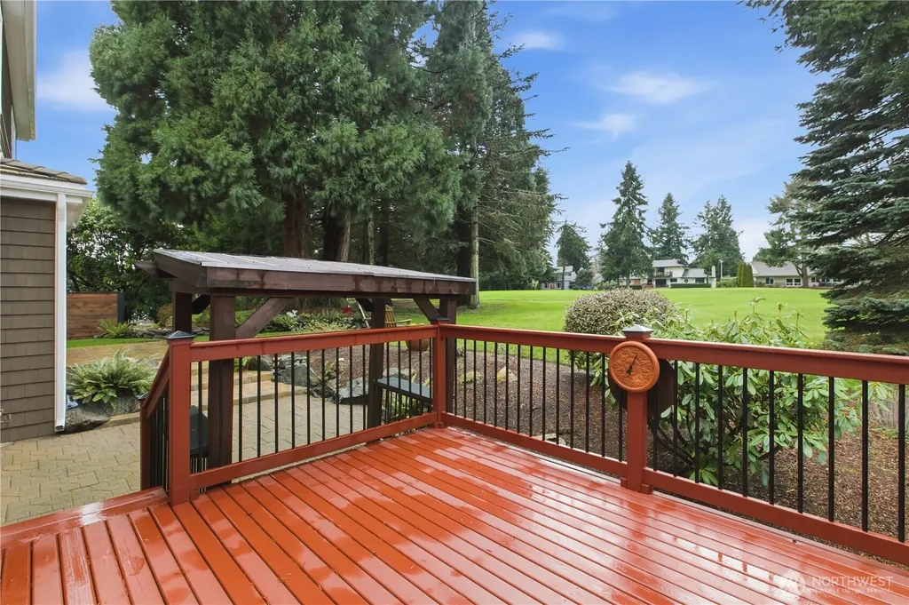 31643 37th Avenue SW Federal Way WA 98023