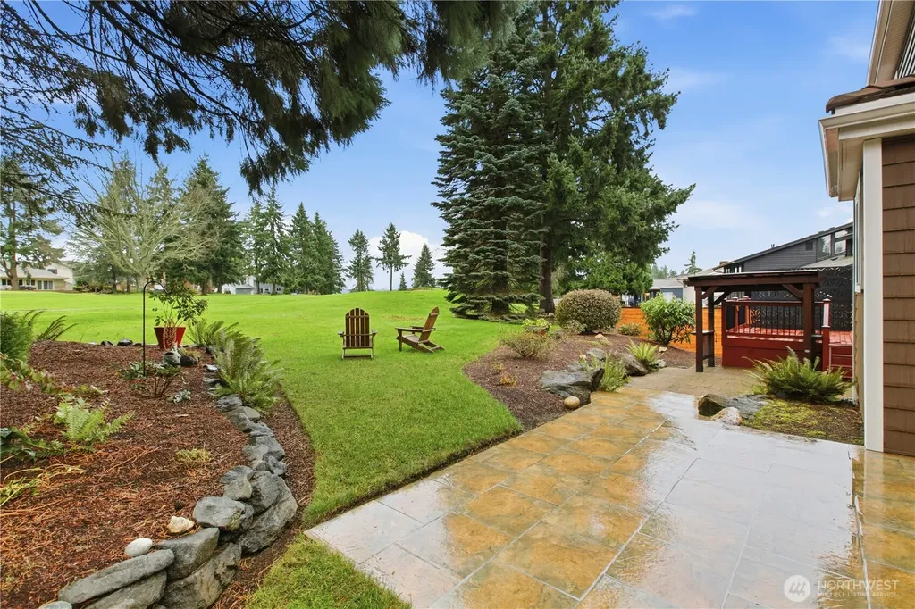 31643 37th Avenue SW Federal Way WA 98023