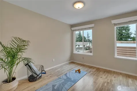 31643 37th Avenue SW Federal Way WA 98023