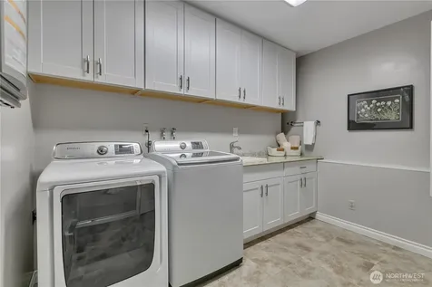 31643 37th Avenue SW Federal Way WA 98023