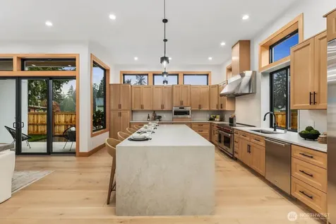 1207 145th Avenue SE Bellevue WA 98007