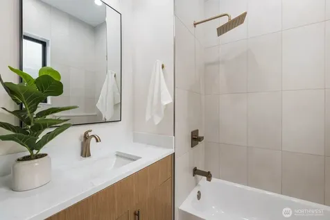 1207 145th Avenue SE Bellevue WA 98007