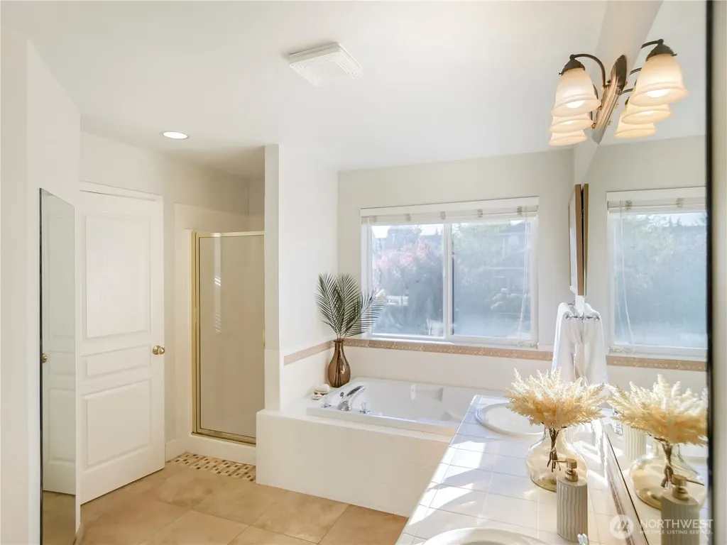 1818 Beacon Court NE Tacoma WA 98422