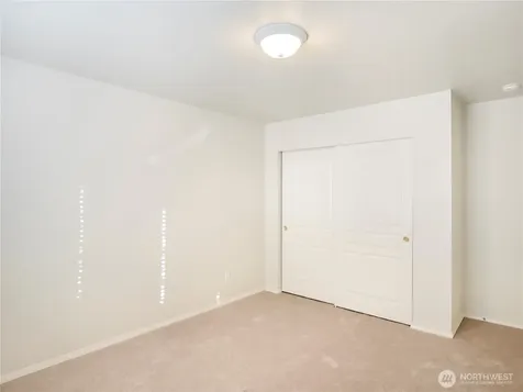 1818 Beacon Court NE Tacoma WA 98422
