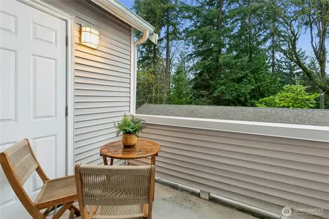 601 12th Avenue NW Issaquah WA 98027