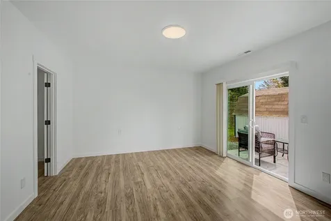 24717 S 35th Avenue Kent WA 98032
