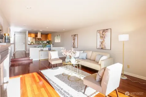 2253 Gilman Drive W Seattle WA 98119