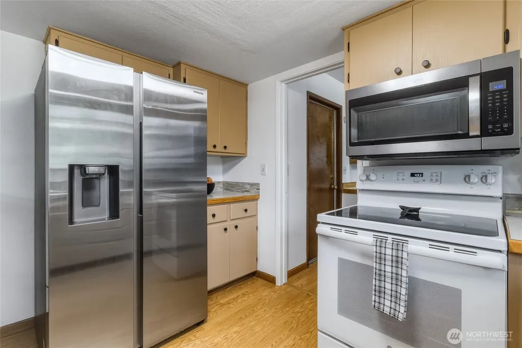 304 SW 11th Street College Place WA 99324