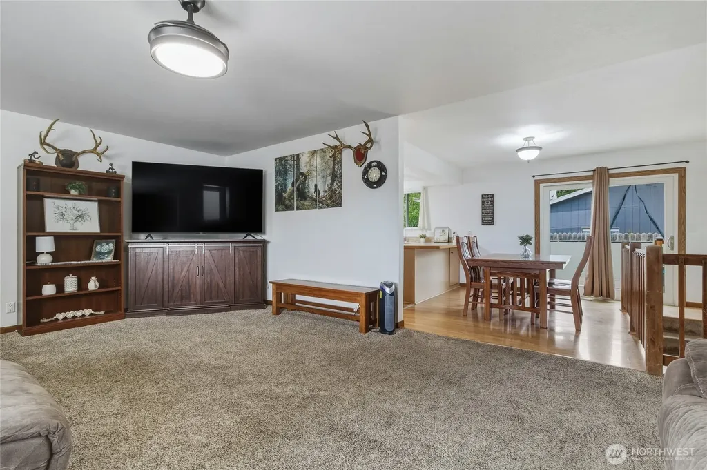304 SW 11th Street College Place WA 99324