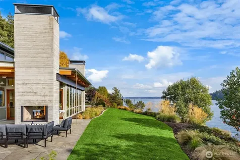10403 NE Seaborn Road Bainbridge Island WA 98110