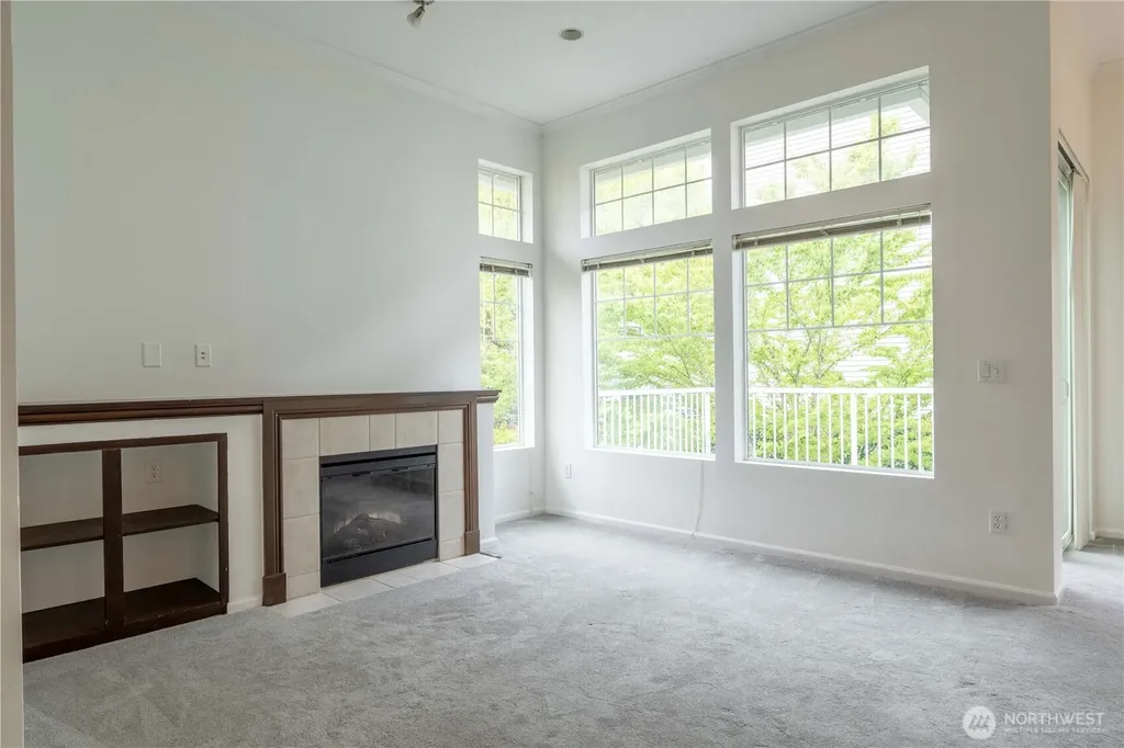 4050 S 212th Court Seatac WA 98198