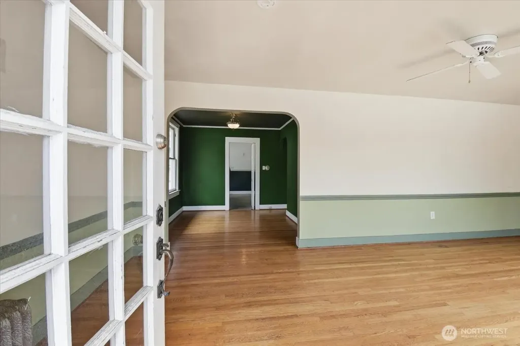 308 NE 50th Street Seattle WA 98105