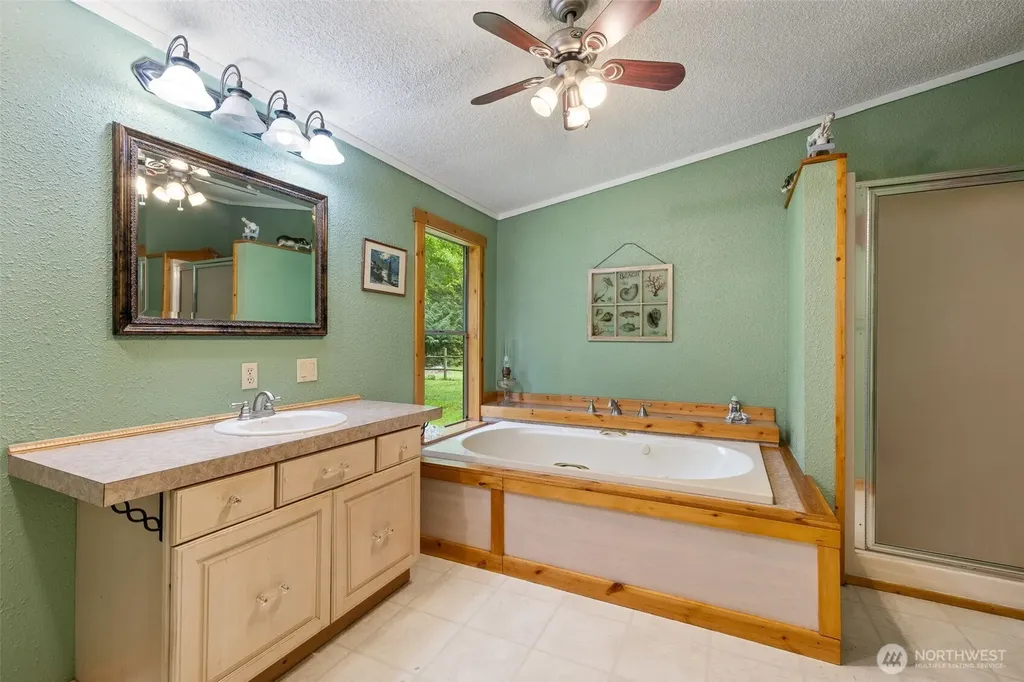 472 Iris Lane Camano Island WA 98282
