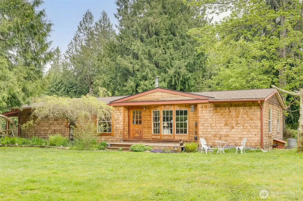 472 Iris Lane Camano Island WA 98282