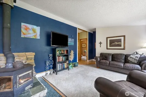 472 Iris Lane Camano Island WA 98282