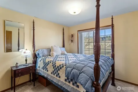 290 Trails End Lane Yakima WA 98903