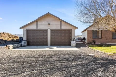 290 Trails End Lane Yakima WA 98903