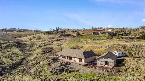 290 Trails End Lane Yakima WA 98903