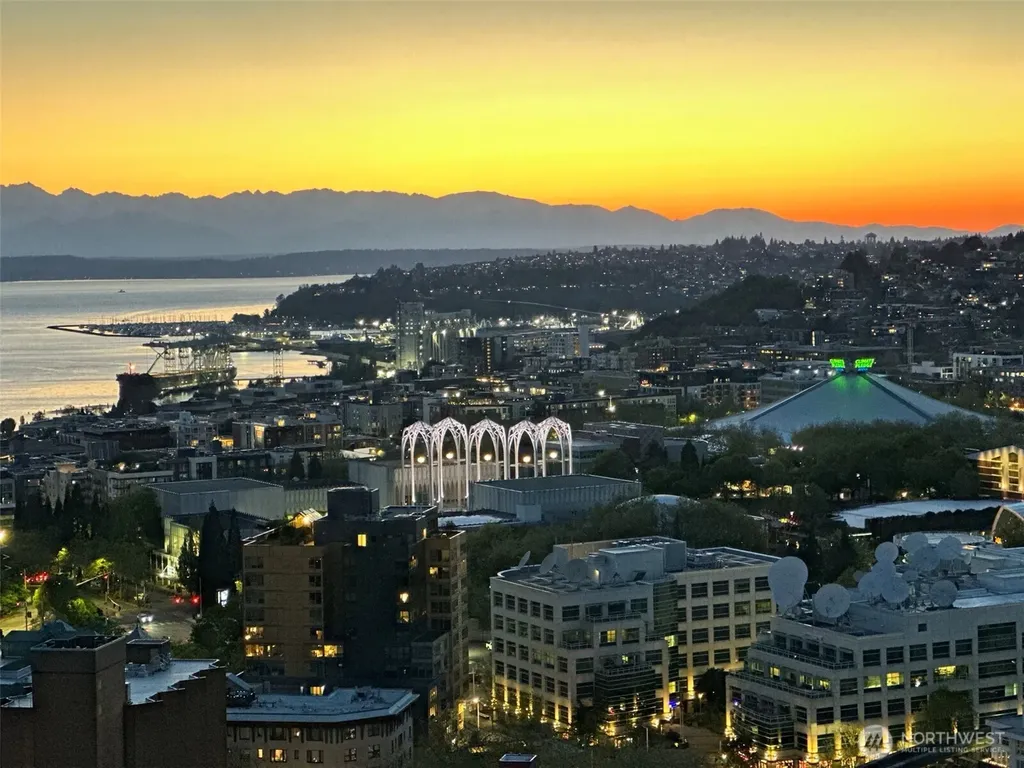583 Battery Street Seattle WA 98121