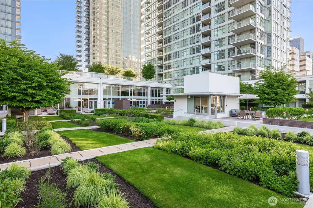 583 Battery Street Seattle WA 98121