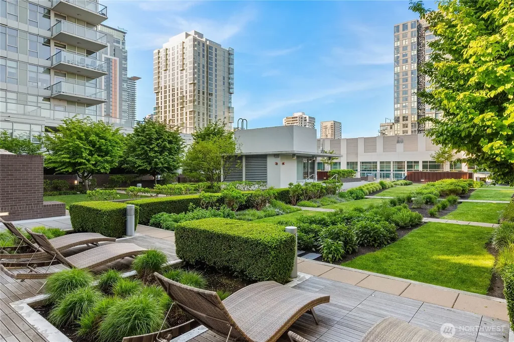583 Battery Street Seattle WA 98121